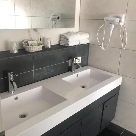 City Hotel 호텔 3*