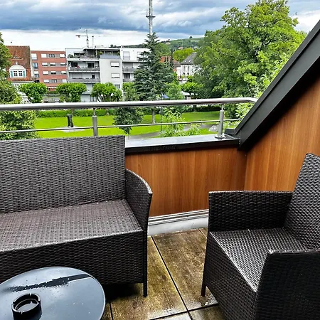 호텔 City Hotel 라어