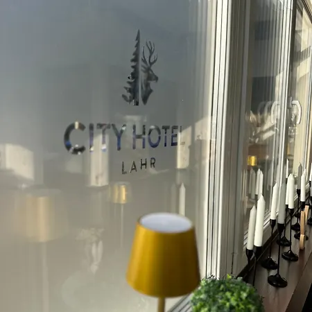City Hotel 호텔 라어