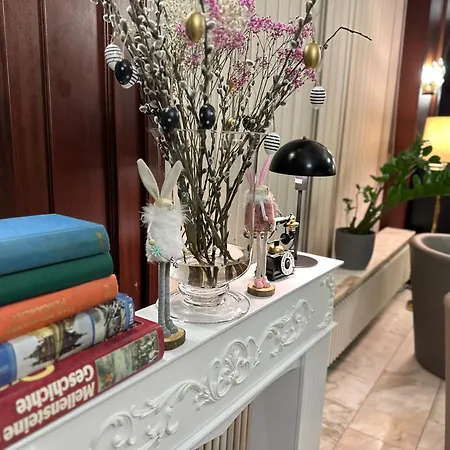 拉尔城市酒店 酒店