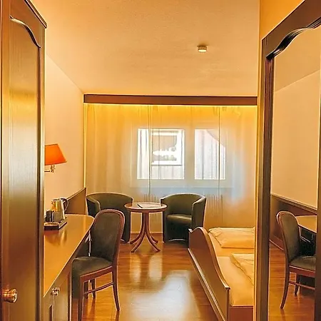 City Hotel